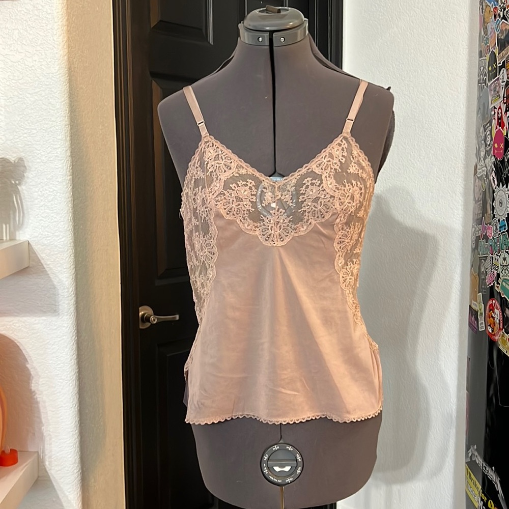 Vintage Formfit Lace Tank!